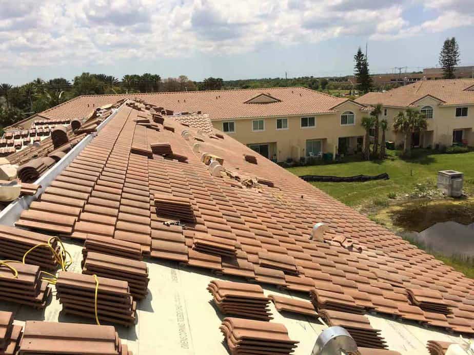 HOA Roofing Contractors